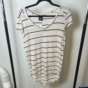 Eye Candy Cream and Navy Stripped V-Neck Casual Longer Fit TShirt Size Medium